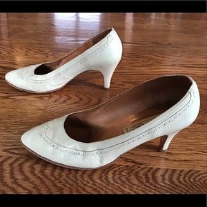 Vintage DIMITRI off white heels pumps